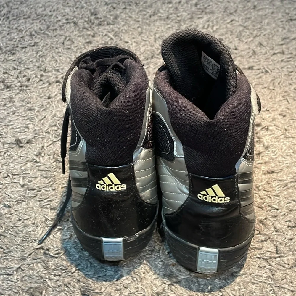 Adidas tyrint V - Picture 4 of 8